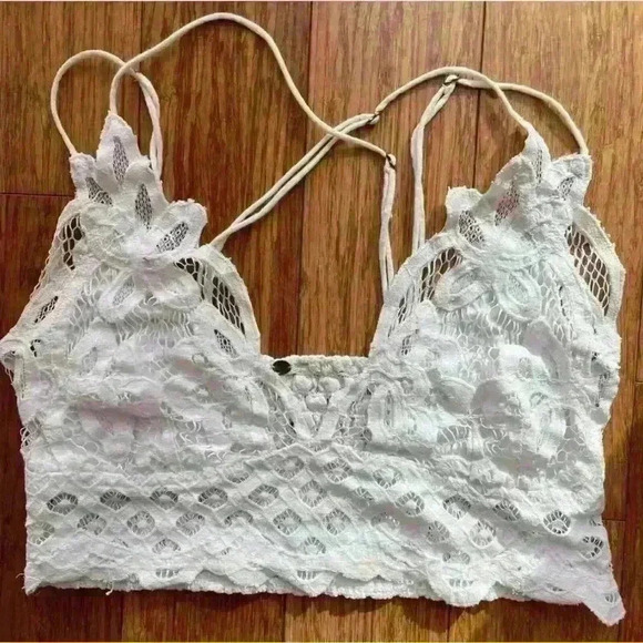 Free People Adell Bralette crochet lace cropped perfect - Picture 2 of 15